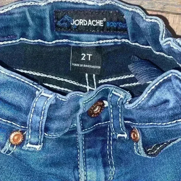 Girls Jordache Bootcut jeans size 2T - Picture 2 of 4